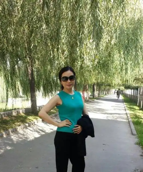 53岁离异女征婚照片(id:91674049)_河南新乡征婚交友_珍爱网