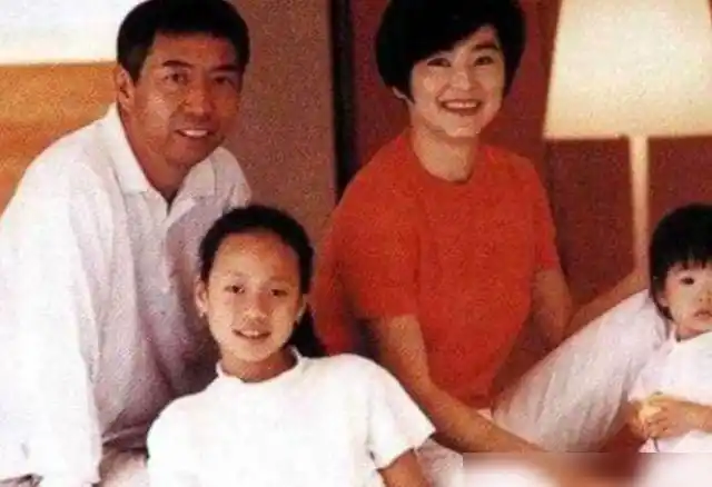 林青霞的三个女儿不及她年轻时颜值高却各有各的气质