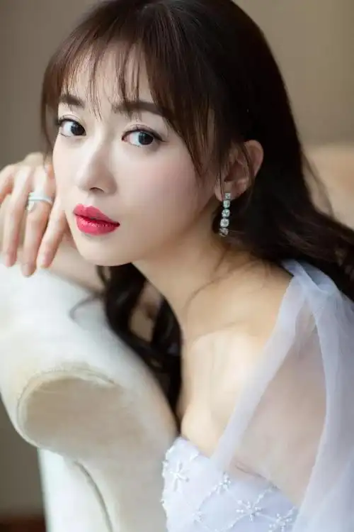 唯美图片欣赏,吴谨言