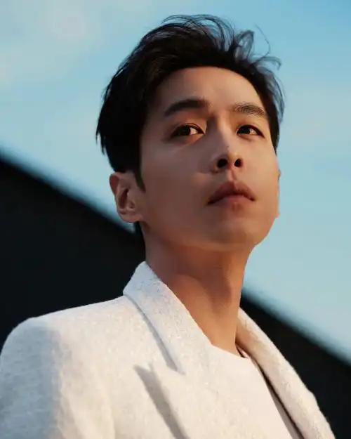 印小天 许凯 杨旭文 田曦薇 张若昀 任嘉伦 彭小苒 王鹤棣 赵丽颖|任