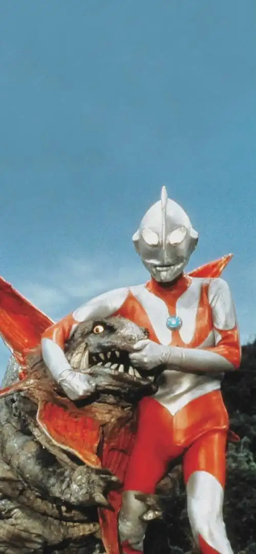 奥特曼与怪兽搏斗手机壁纸