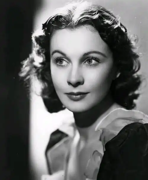 绝色佳人费雯丽和海蒂拉玛美得像双胞胎却都在爱情里吃尽苦头