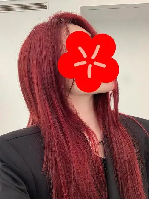 不染一次都不知道红色头发那么显白