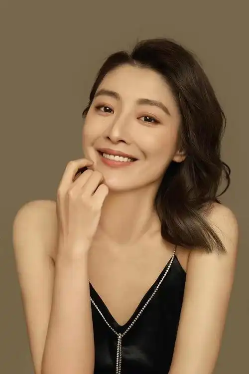 新春看台搭档贾冰演小品四川谐剧演员吴丹连上三台卫视春晚紧张兴奋