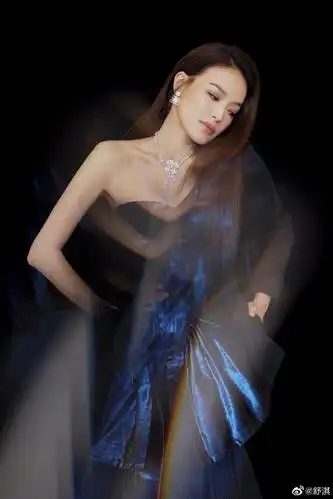 舒淇荧光橙造型太惊艳性感满分舒淇荧光橙造型怎么回事