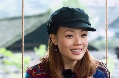 67上妆以后的容祖儿,顿时霸气不少.