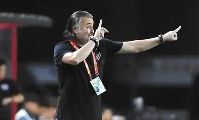 亚森 球场之外,我不是教练