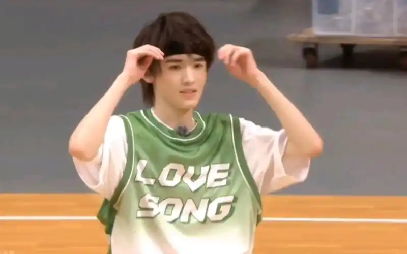 【宋亚轩】小宋老师只是不怎么喜欢打篮球而已,又不是不会