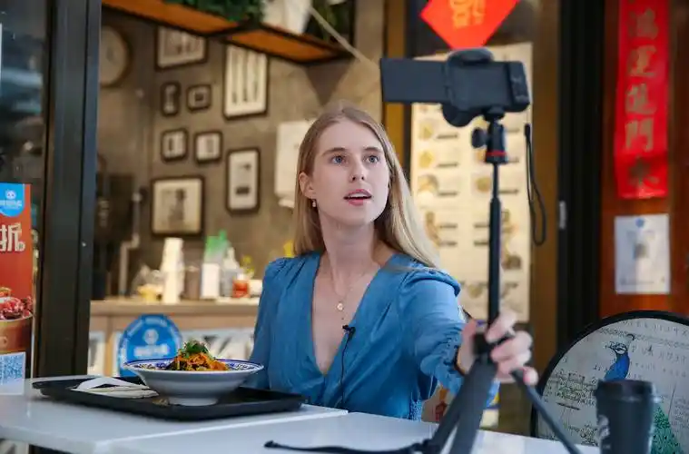 澳大利亚姑娘艾米镜头中的中国情