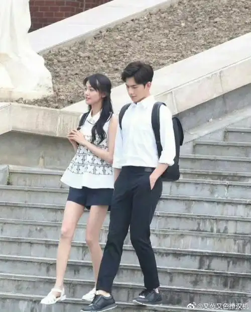 不管杨洋爱过谁,跟他最有cp感的说实话还是郑爽.