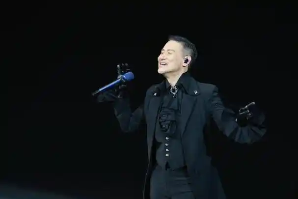 因身体不适,62岁张学友取消3场上海站演唱会此前9个月连唱超百场