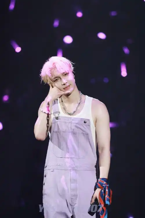 张艺兴[超话]##张艺兴大航海无远弗届巡回演唱会