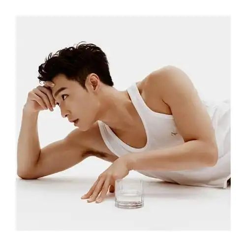 ck全球代言人##张艺兴[超话]#210314 udnstars ins更新艺兴相关 10p