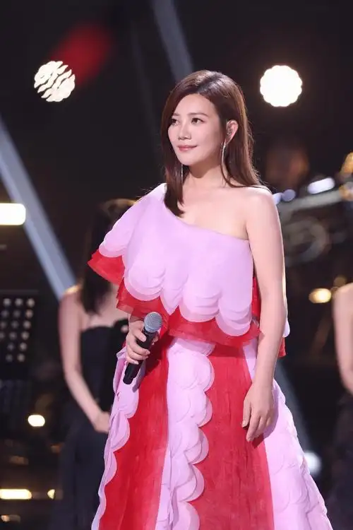 2022中国好声音今晚播所有导师与刘德华合唱上海滩