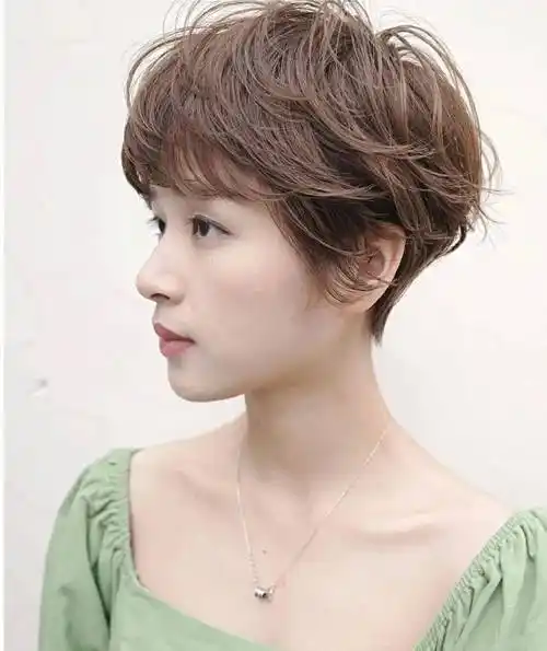 今夏最火短发来了,挂耳短发纹理烫,潮流发色就是不一样_发型_效果