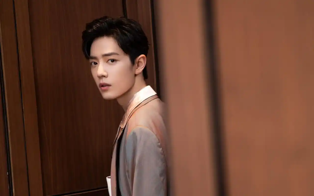 肖战俊朗帅气写真图片桌面壁纸