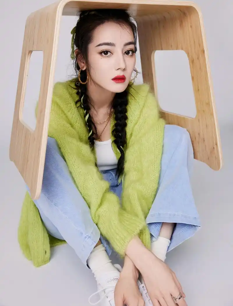 迪丽热巴新闻210321迪丽热巴快乐大本营cut回顾迪丽喇叭不一样的唱歌