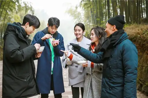 《二十四小时》林允向白敬亭撒娇遭拒:这招没用