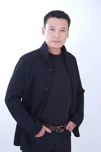 《天国泪》拍摄正酣 佟凡称新角色"很偏执"