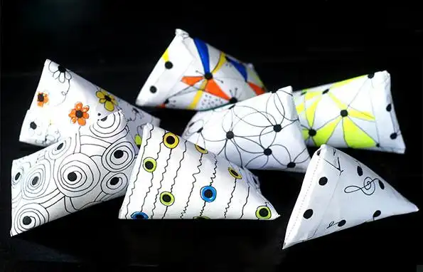 儿童手工自制小小沙锤