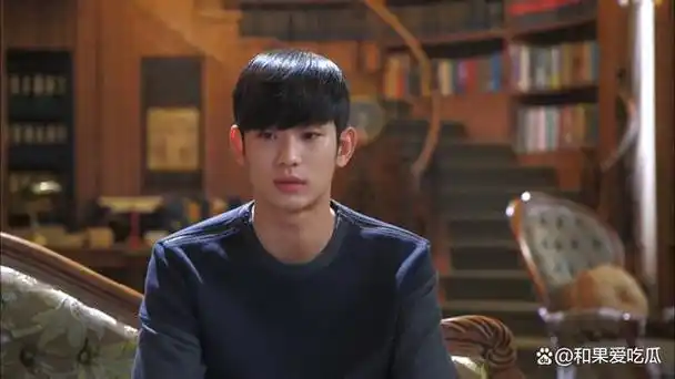 特别是2013年上映的电影《来自星星的你》更使得金秀贤在亚洲火了一把