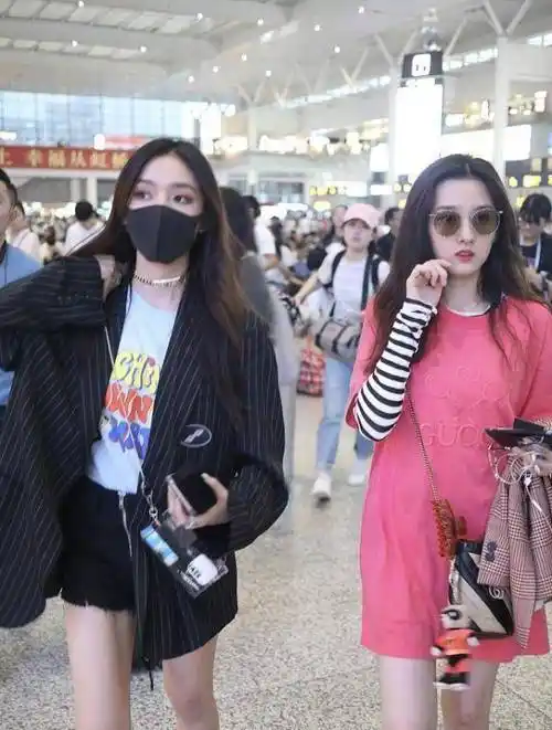 林允宋祖儿闺蜜装,辣妈张嘉倪最少女_孟美岐_黑色_紧身