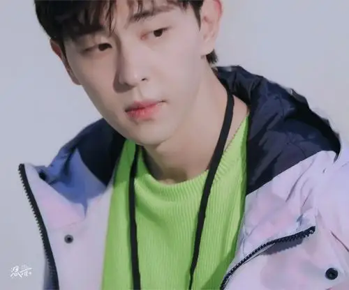 怎样看待邓伦的长相?