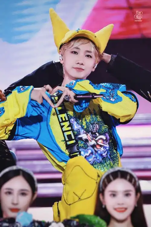 16 世纪派对巡回演唱会上海站·day1 太可爱了太可爱了@汪苏泷