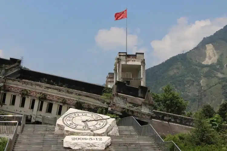刻骨铭心一瞬间.天府之行(探访汶川大地震遗址篇)