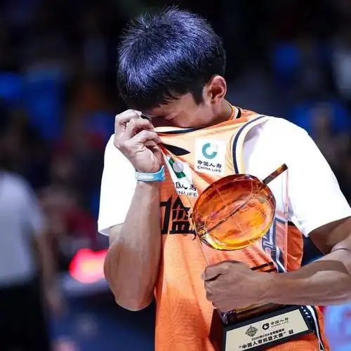 5连胜冲季后赛!铁血新三少来了!我们就是平民,咋地了?