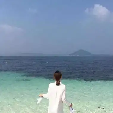 这是一篇关于(微信头像背影)的文章,标题为:(个性微信头像背影男生