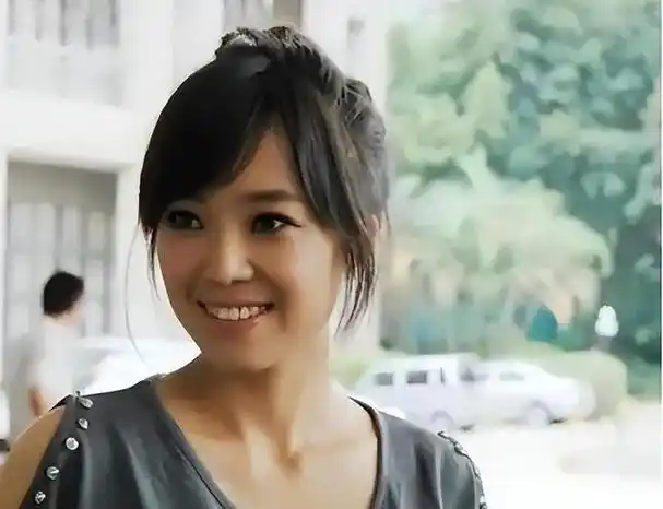 歌手云朵:和歌手云飞既不是情侣也不是兄妹,爸爸妈妈别再催婚了