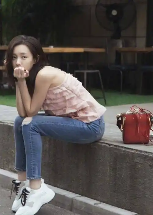 李一桐,3年中饰演过14部影视剧中的女1号,来头究竟有多大?