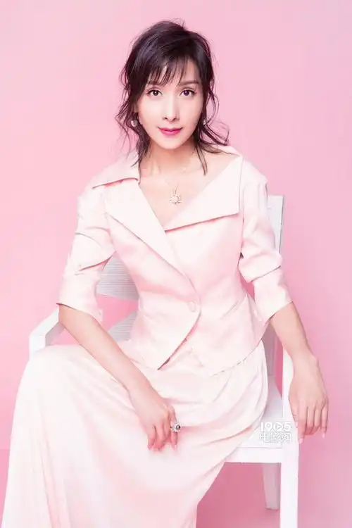 她曾是清纯的"亚洲小姐冠军" 如今优雅妩媚变公主|杨恭如|东宫|精灵