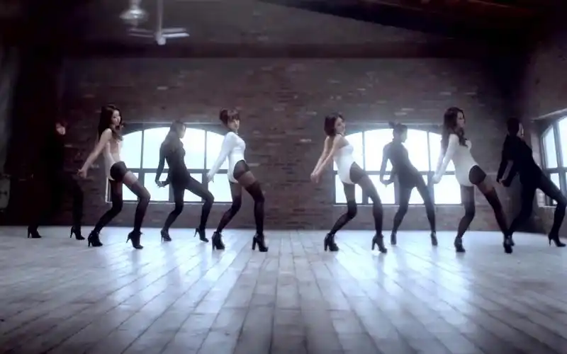 stellar-marionette 牵线木偶超清 未删版