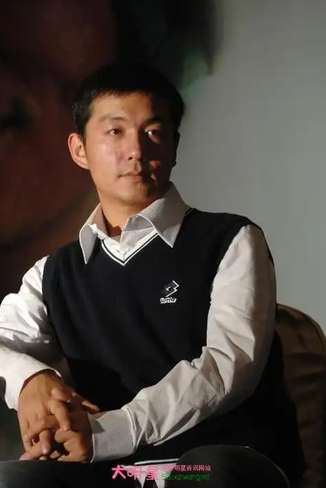 邢佳栋的妻子是谁 邢佳栋妻子资料分享