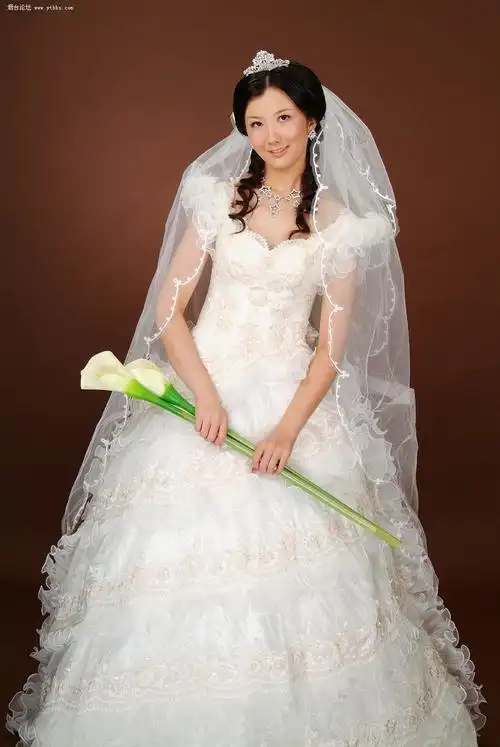 要结婚的美女看过来喽~~~婚纱,礼服,旗袍