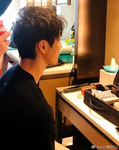 好看的人连后脑勺都这么好看1551