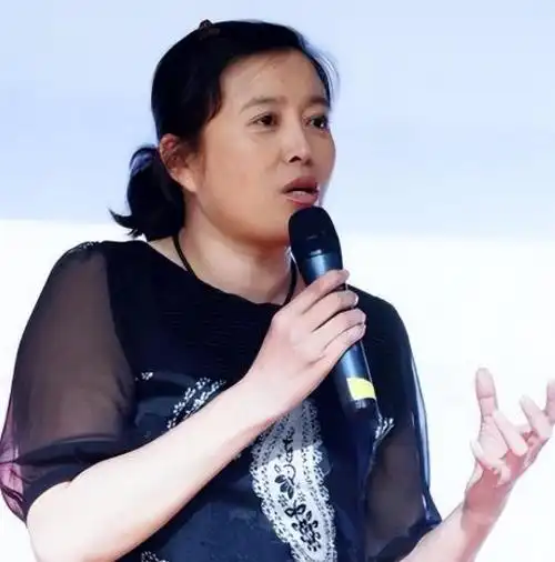 国家话剧院一级演员丁嘉丽:我这辈子最后悔的事就是捧红孙红雷