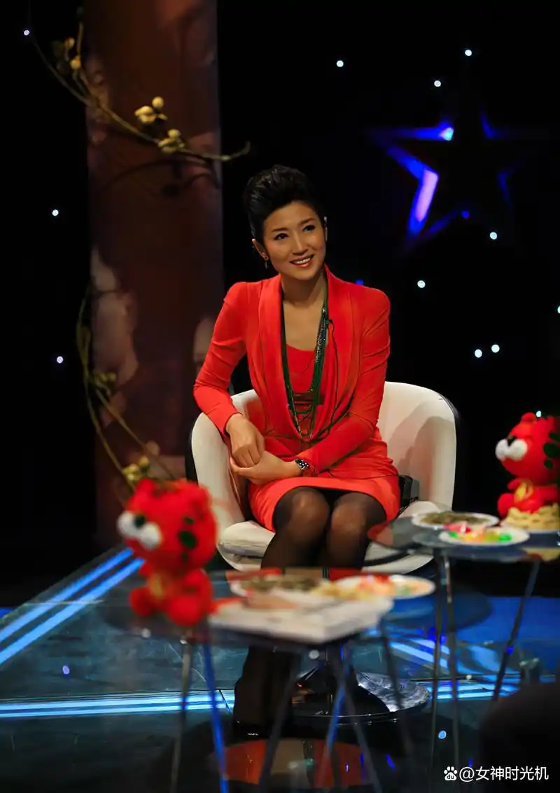 女主持人徐春妮,访谈现场