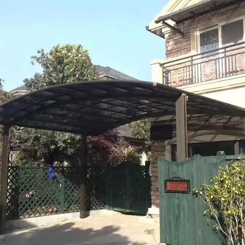 雨后骄阳铝合金车棚定制别墅铝合金车棚