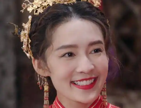 李沁新剧很美,演得也很认真,但跟角色不适合,让人感觉很浮夸_于登登