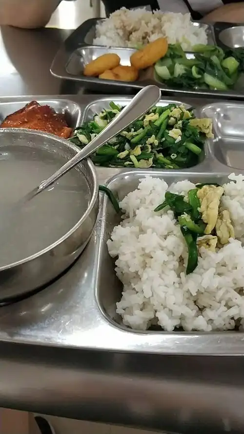 饭堂测评2.0 | 吃再多马其林餐厅,还是最想念当初的那个小小的饭堂