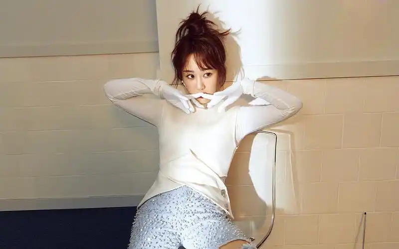 杨紫酷美春日高清桌面壁纸