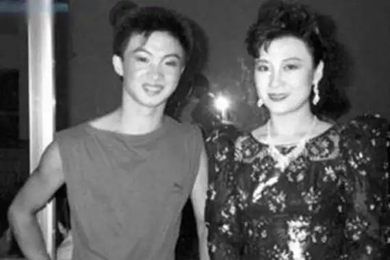 金星第一任妻子照片 金星变性前妻子照片