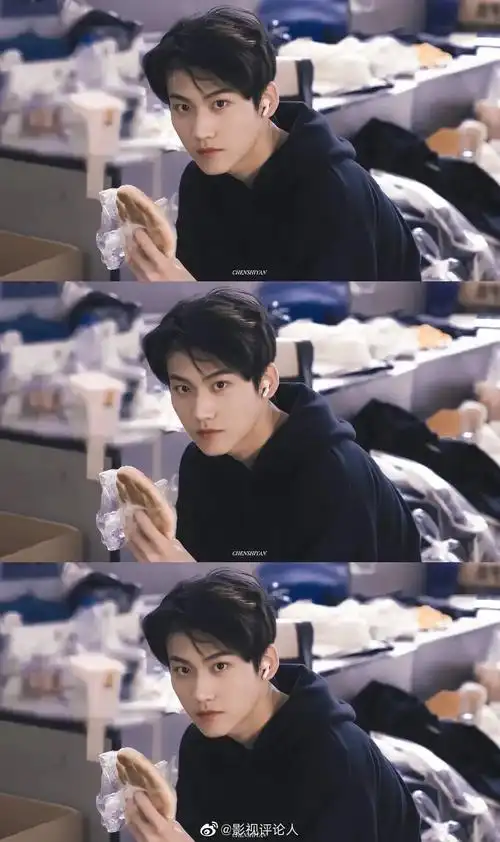 周柯宇的一些氛围感神图用脸鲨人的港风大帅哥周柯宇