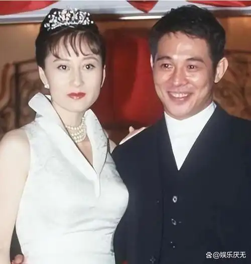 让李连杰交出全部身家,赌王何鸿燊一见倾心,利智到底