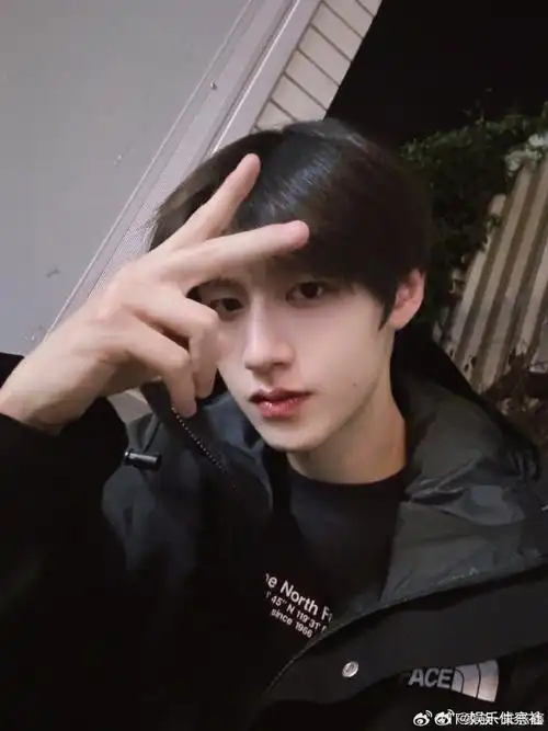 朱志鑫假期结束