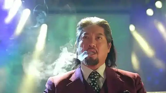 不老硬汉洪金宝不出意外的话,朝青龙在电影中的角色应该继续以相扑的