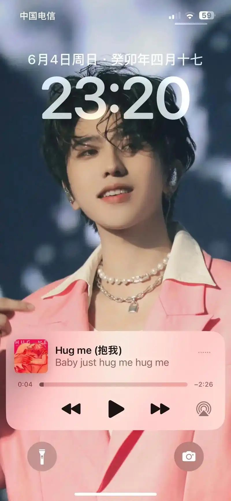 蔡徐坤 这神图壁纸要选不过来啦!#蔡徐坤澳门演唱会 #努力 - 兑音